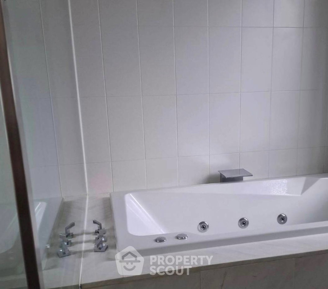 รูป คอนโด 2-ห้องนอน ที่ นอร์ทพอยท์ คอนโดมิเนี่ยม ใกล้ วงศ์อมาตย์ (ID 2769433) - รูปที่ 3/5