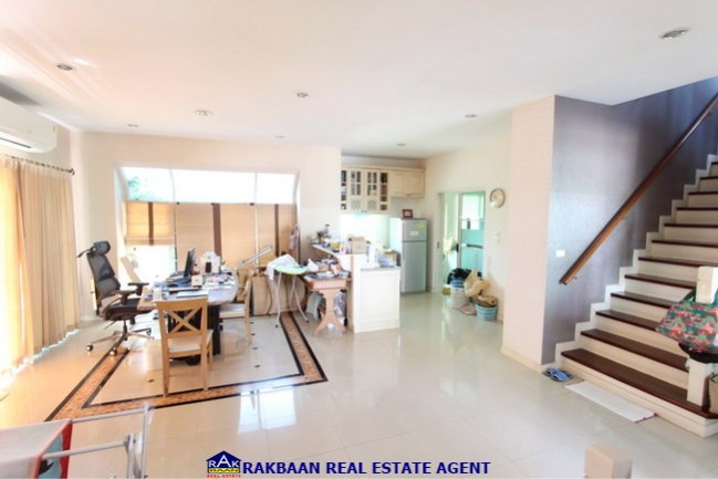 รูป ขายบ้าน รามคำแหง94 นันทวัน 83.80ตร.ว. 3นอน 3ห้องน้ำ มีห้องเมทแยกด้านนอก สวย พร้อมเข้าอยู่ ราคา 12.8ล้านเท่านั้น - รูปที่ 7/12