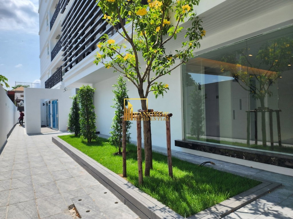 รูป Beautiful 2 Bedroom Apartment in Ekkamai Area - BR20947AP - รูปที่ 33/34