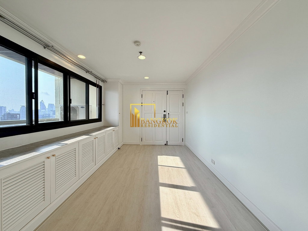 รูป Renovated 4 Bedroom Duplex Penthouse For Rent in Asoke Area - BR0355AP - รูปที่ 7/58
