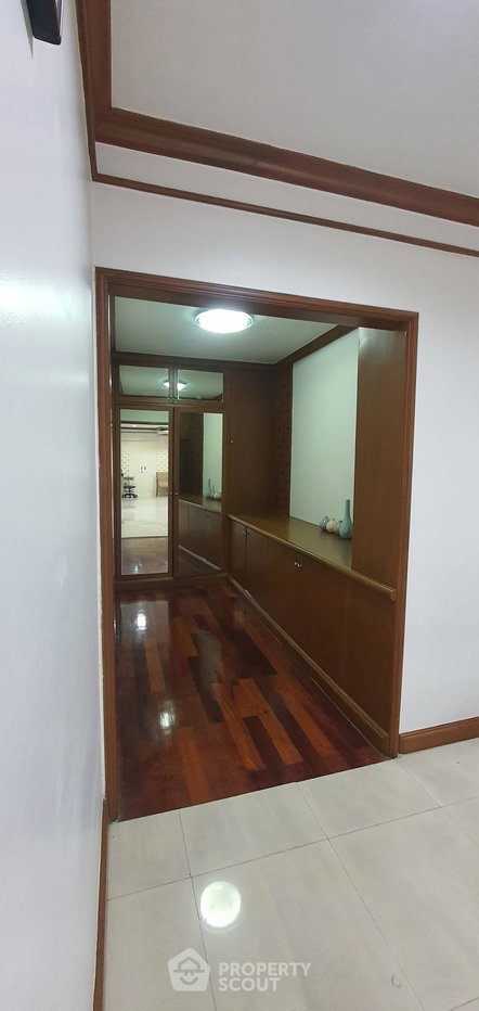 รูป คอนโด 2-ห้องนอน ที่ ฟิฟตี้ฟิฟท์ ทาวเวอร์ คอนโดมิเนียม ใกล้ BTS ทองหล่อ (ID 512248) - รูปที่ 5/33