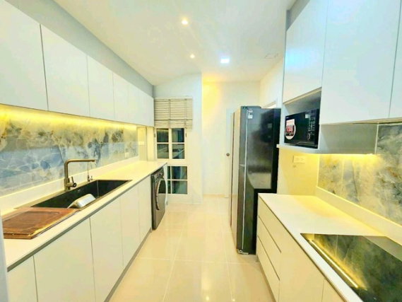 รูป BTS สำโรง 800ม. วัดด่านสำโรง สุขุมวิท113 บ้านหรูหรา 2ชั้น 4นอน 3น้ำ พร้อมเฟอร์ฯครบ 40ตร.ว. 180ตร.ม. อิมพีเรียล เวิลด์ สำโรง 1.1 กม. - รูปที่ 7/8