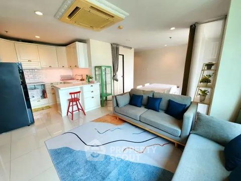 2-BR Condo at Sukhumvit Living Town near MRT Phetchaburi (ID 2790763)
