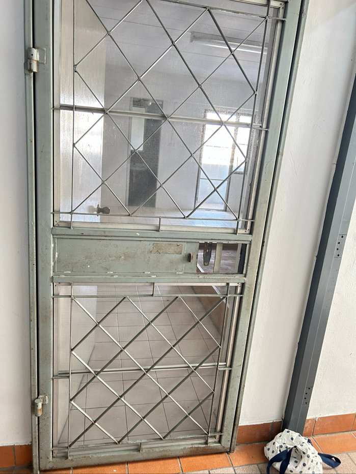 รูป ขายคอนโดถนอมมิตร ราคาถูก ทำเลดี ใกล้แหล่งชุมชน - รูปที่ 2/13