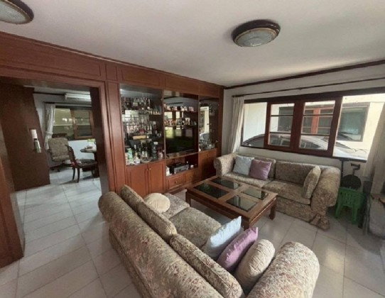 รูป ขายบ้านเดี่ยว 2 ชั้น หมู่บ้านผกามาศ ซอยปรีดีพนมยงค์ 14 สุขุมวิท 71 / ทำเลดีมาก / บ้านสวยมาก / หลังใหญ่ 67 ตารางวา / จอดรถ 2 คัน / ขายราคาพิเศษ - รูปที่ 11/15