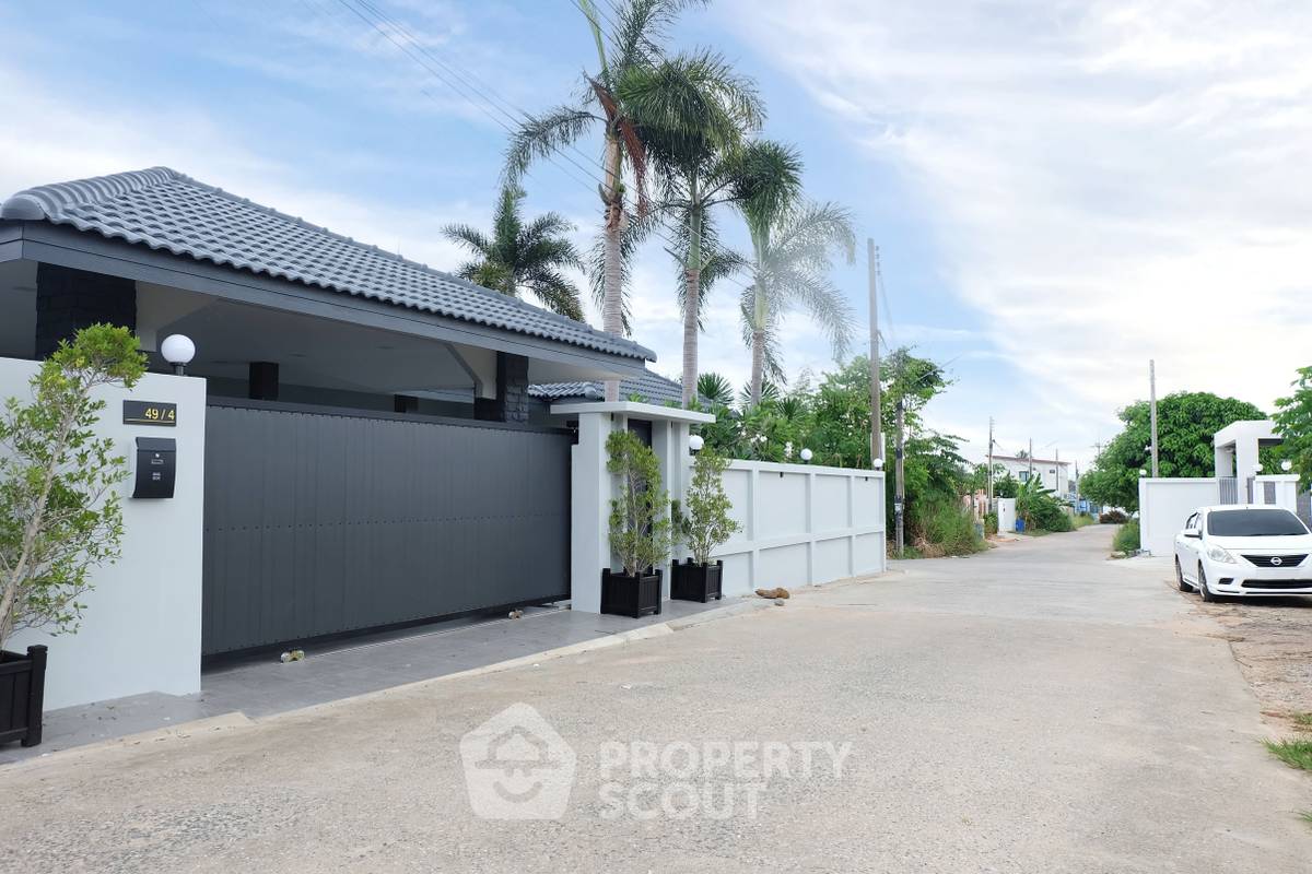 รูป วิลล่า 3-ห้องนอน ใกล้ อ่างเก็บน้ำมาบประชัน (ID 2792071) - รูปที่ 1/25