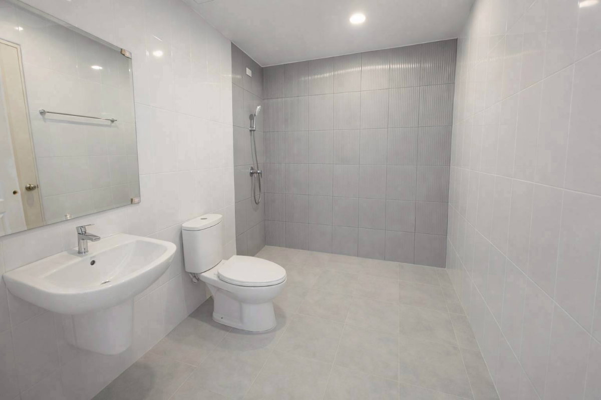 picture Baan Klang Muang The Royal Monaco for Sale  - 15/18