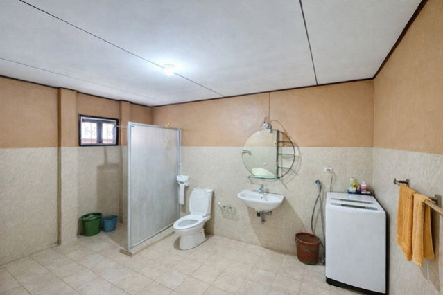 รูป โรงเรียนสตรีวิทยา2 1 กม. บ้านเดี่ยว 90 ตร.ว. 300ตร.ม. จอดรถ 5 คัน ลาดพร้าว รถไฟฟ้าสายสีเขียว BTSเสนานิคม 1.8 กม. 5-6นอน 2น้ำ - รูปที่ 7/8