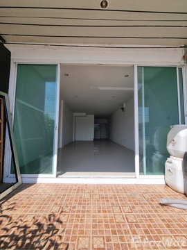 3 Bedroom Townhouse for sale in Nong Kae, Prachuap Khiri Khan 1909221