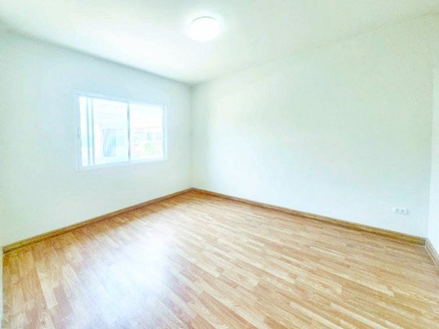 รูป ทาวน์โฮม 2 ชั้นฟังก์ชัน 4 นอน 2 น้ำ บางบัวทอง ลำโพ ใกล้ รร.สารสาสน์วิเทศ บางบัวทอง 900 ม คลองบางไผ่ - รูปที่ 8/8