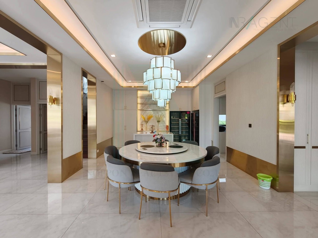 รูป 📌 ขายบ้านเดี่ยว โครงการ แกรนด์ บางกอก บูเลอวาร์ด อีสต์ พระราม 9 3 ชั้น 5 ห้องนอน 6 ห้องน้ำ - รูปที่ 3/8