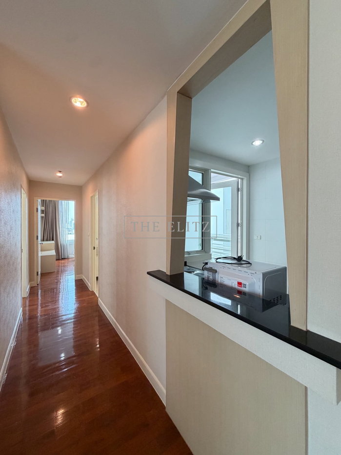 รูป ✨การอยู่อาศัยที่เหนือระดับ...ในทำเลที่ทรงคุณค่าที่สุดของกรุงเทพ ที่ Siri Residence Sukhumvit 24 ✨ - รูปที่ 11/28