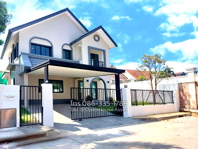 บ้านเดี่ยว บางใหญ่ นนทบุรี : บ้านเดี่ยวลัดดารมย์ ปิ่นเกล้า รีโนเวทใหม่ทั้งหลังในสไตล์โมเดิร์นคลาสสิก พร้อมฟังก์ชัน 4 นอน 3 น้ำ พื้นที่ใช้สอยจุใจ จากแบรนด์พรีเมียม Q.House