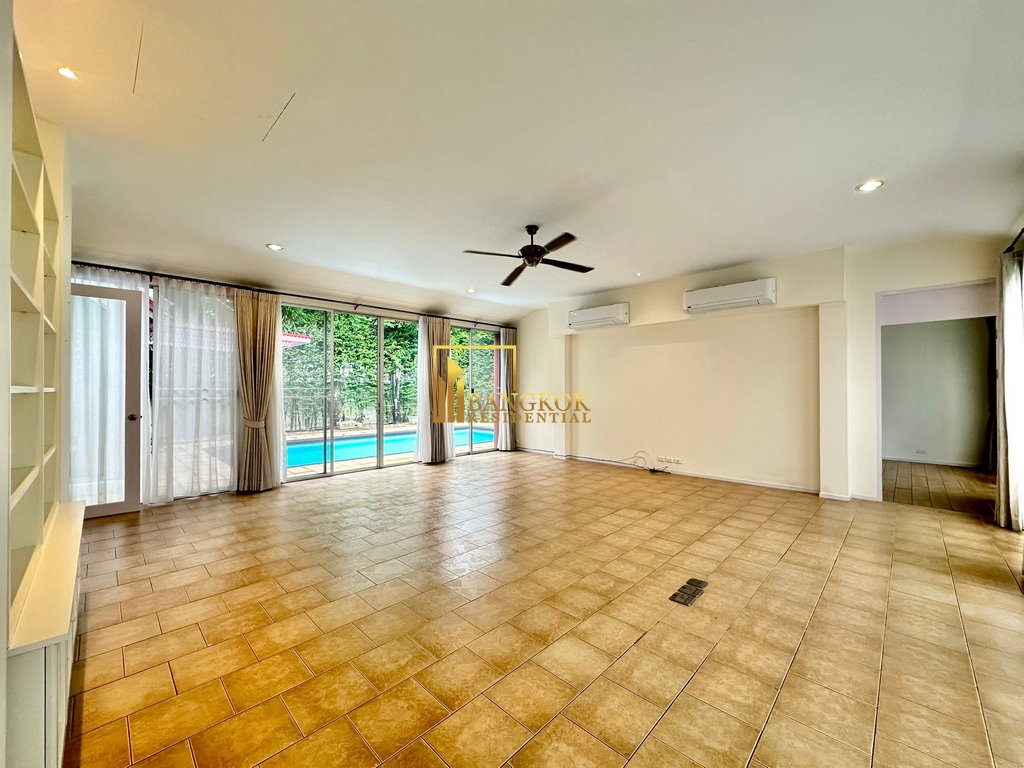 รูป Expansive 4 Bedroom Pool Villa With Large Private Garden - BR27884SH - รูปที่ 4/41