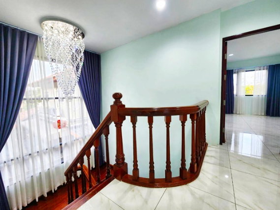 รูป RIS รามคำแหง164 ต้อนรับต่างชาติ ถูกที่สุด ให้เช่า คฤหาสน์ 5นอน โรงเรียนนานาชาติ 6น้ำ 146 ตรว เพอร์เฟคเพลส โลตัสสุขาภิบาล3 บิ๊กซี - รูปที่ 4/8