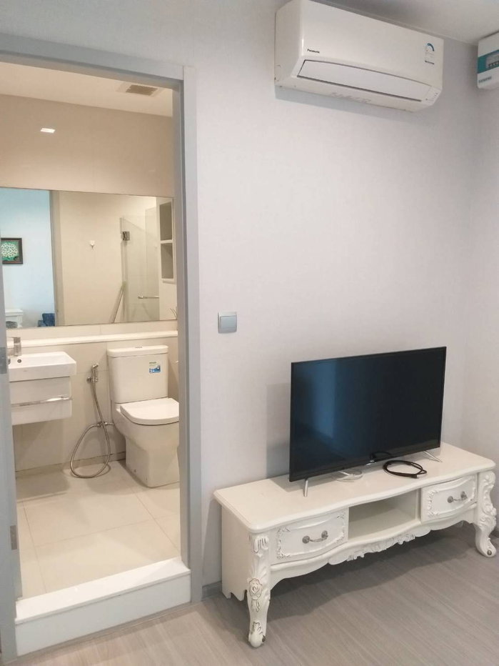 รูป ***ให้เช่าห้องสภาพดี ราคาปล่อยเช่า 13,500 บาทต่อเดือน  1 ห้องนอน 1 ห้องน้ำ 30 ตร.ม. ชั้น 8 เฟอร์ครบ พร้อมเข้าอยู่  - รูปที่ 2/10
