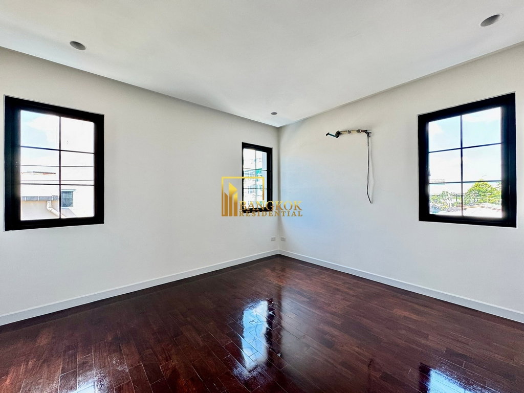 รูป The Legend Sathorn | Luxurious 5 Bed House in Sathorn Area - BR49024TH - รูปที่ 38/58