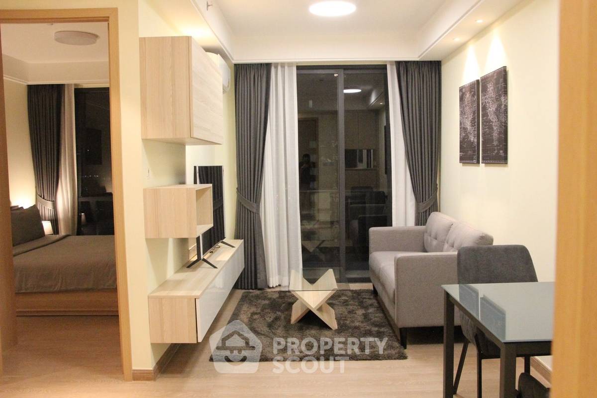 รูป คอนโด 1-ห้องนอน ที่ รีเกิล สาทร - นราธิวาส ใกล้ ถนนนราธิวาสราชนครินทร์ (ID 985914) - รูปที่ 1/20