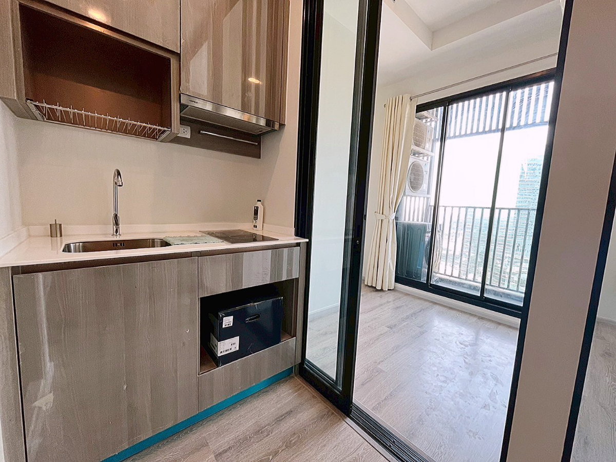 picture *** Condo for rent : Knights Bridge Prime Ratchayothin *** - 8/15