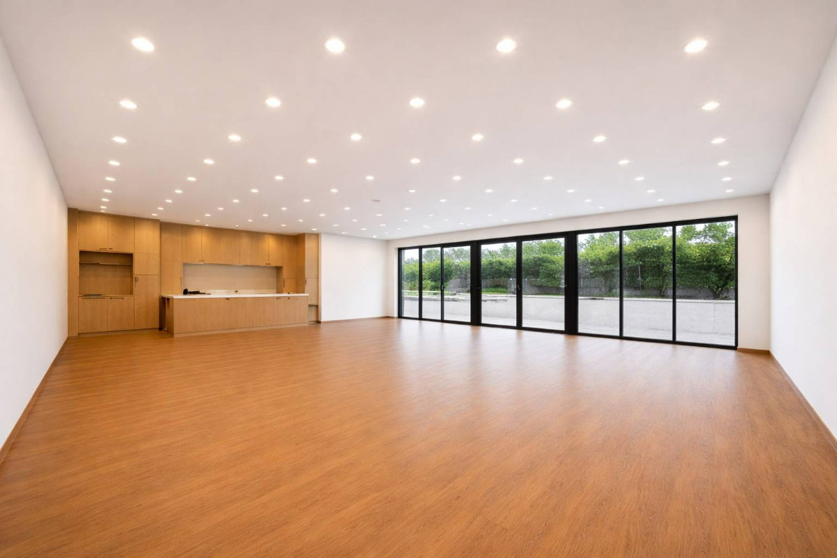 picture ðïļ Grade A Business Space | Main Road @ RamintraâThai Ramam - 1/3