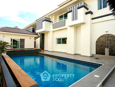 Houses for sale : 5-BR House at Central Park Hillside close to East Pattaya (ID 2791679)