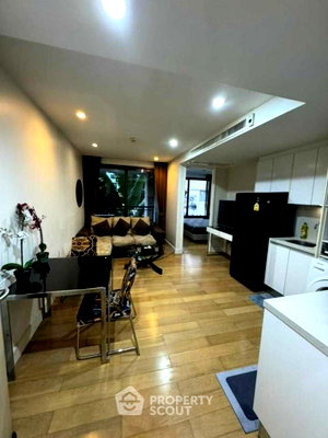 ขายคอนโด : คอนโด 1-ห้องนอน ที่ โคเรสซิโอ สาทร-พิพัฒน์ ใกล้ BTS ช่องนนทรี (ID 2423498)