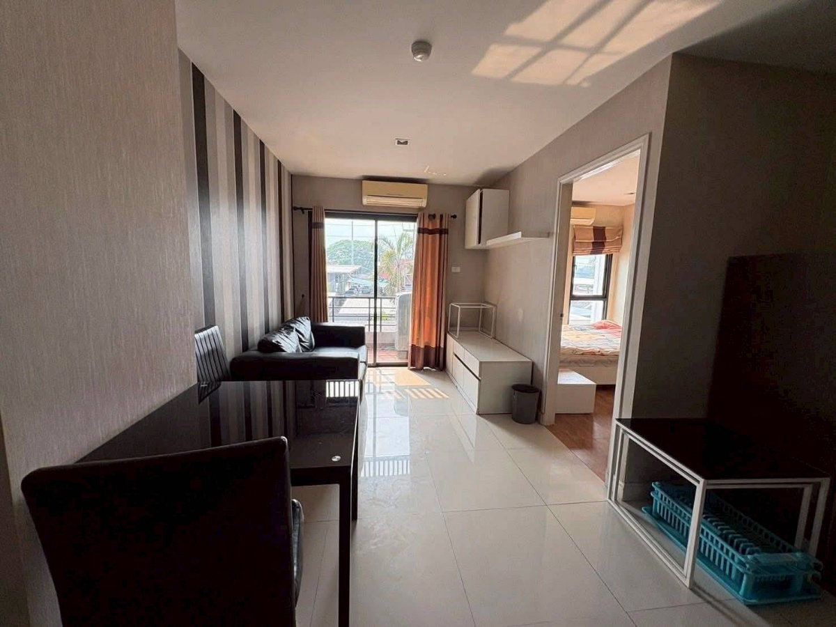 รูป คอนโดให้เช่า ใกล้สี่แยกรวมโชค  ห้องกั้นเป็นสัดส่วน 👉 the next 1 เดือนละ 8,000 บ. - รูปที่ 3/9