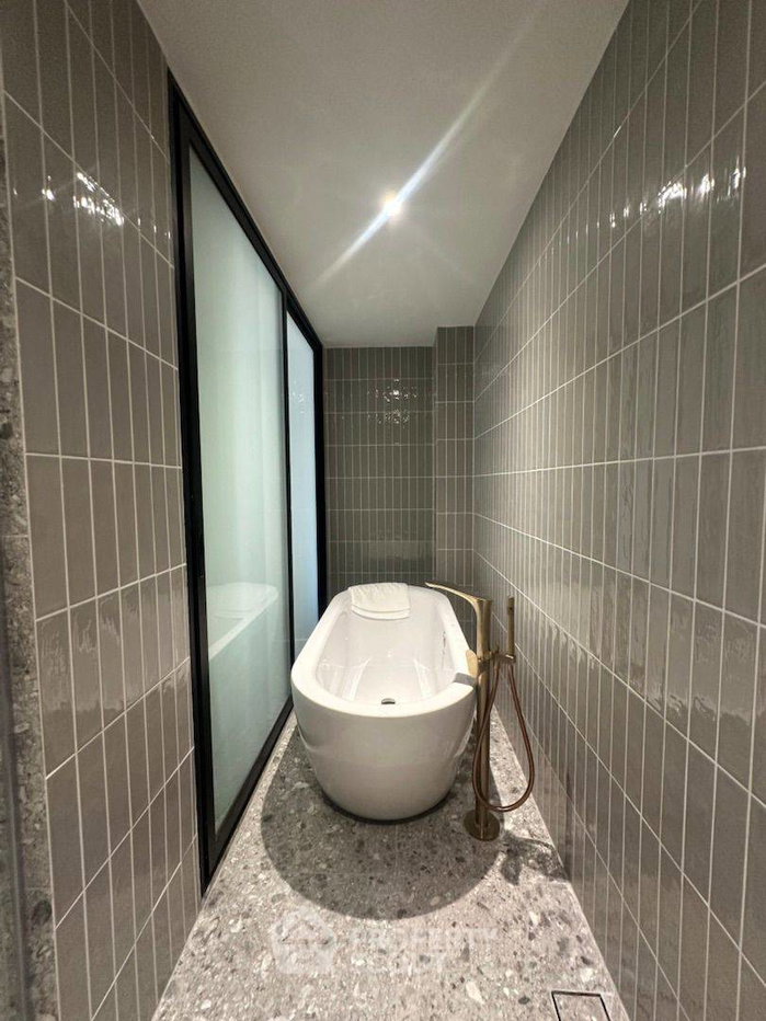 picture 2-BR Condo at Via 34 near BTS Thong Lor (ID 2794974) - 4/10