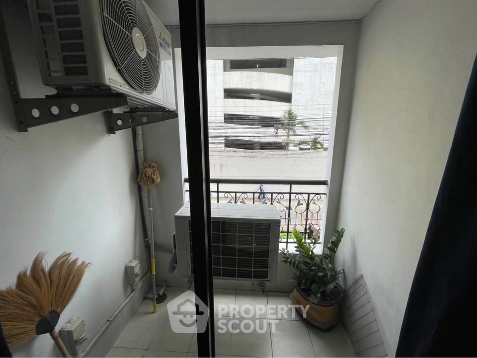 รูป คอนโด 1-ห้องนอน ที่ สีลม ซิตี้ รีสอร์ท คอนโดมิเนียม ใกล้ BTS ช่องนนทรี (ID 2792051) - รูปที่ 12/15