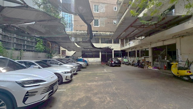 picture 6-Storey Building for Rent with Parking, location Phrom Phong ** NO CO-AGENT ** - 8/9