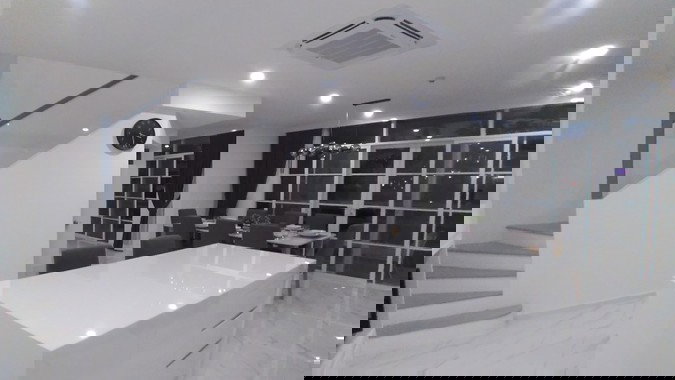 รูป บ้านว่างให้เช่า ในโบ๊ทลากูน เกาะแก้ว - รูปที่ 2/13