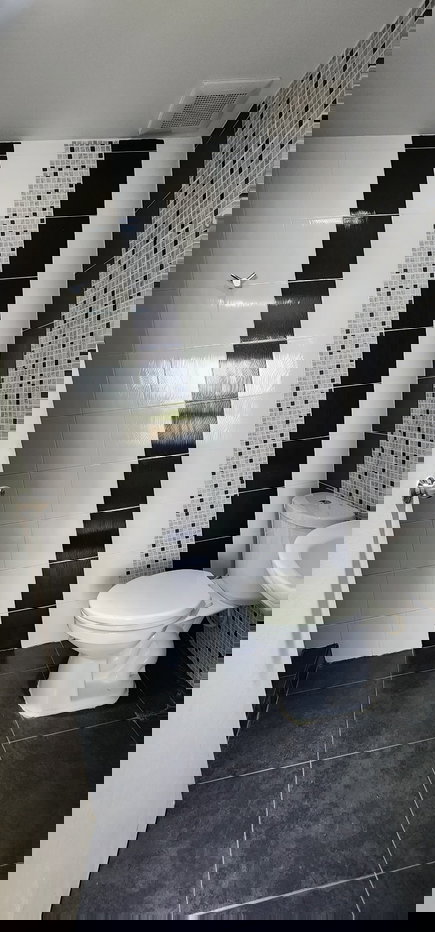 รูป ปล่อยเช่าคอนโด วิวสระว่ายน้ำ Parano Condo ใกล้บิ๊กซีดอนจั่น ห่างสนามบิน 15 นาที , ใกล้โรงเรียนวารี , โรงเรียนนานาชาติหลายแห่ง , สนามบิน - รูปที่ 17/18