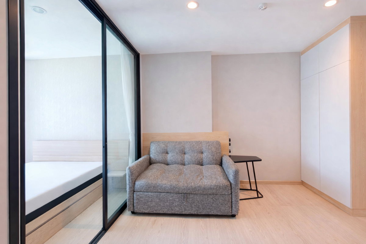 รูป 🔥 Life Asoke — 1 Bed Plus ห้องหายาก ใกล้ MRT พระราม 9 อยู่เองก็ดี ปล่อยเช่าก็แรง ✨ - รูปที่ 5/9