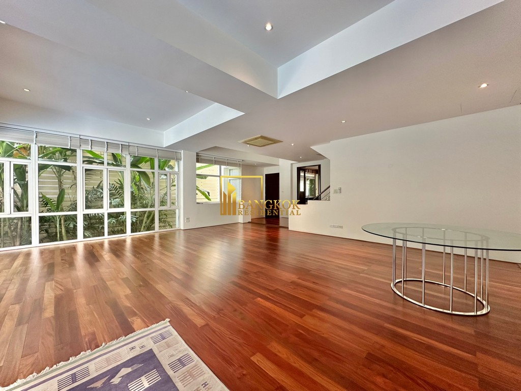 picture Beautiful 4 Bedroom Luxury House With Private Pool - BR28092SH - 12/47