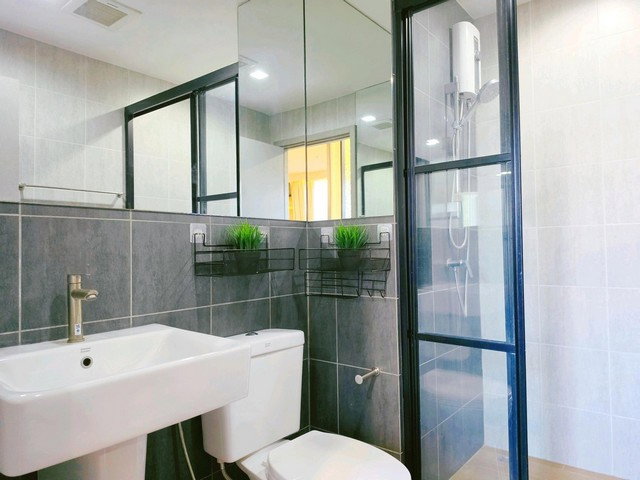 รูป C6721 ให้เช่า : คอนโด เดอะ เบส การ์เดน พระราม 9 ( ARL รามคำแหง ) 064 665 4666 - รูปที่ 8/10