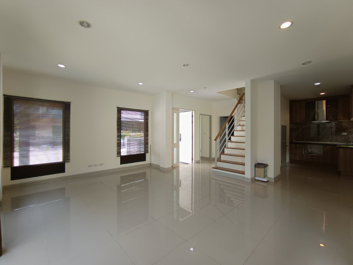 รูป 🏡 ขายบ้านแฝด 3 ชั้น บ้านกลางเมือง The Edition พระราม 9-พัฒนาการ💰 ราคาเพียง 6.99 ล้านบาท - รูปที่ 8/36