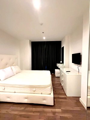 Condos for sale : For Sales  The Room Sathorn-Taksin Unit 99/1 (No pets allowed)