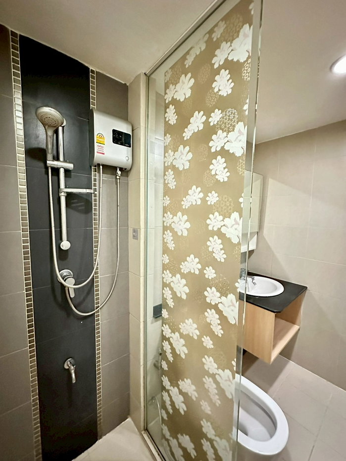 picture ✨ FOR RENT CENTRIS CONDO HATYAI. CORNER UNIT WITH PRIVATE PARKING - 10/12