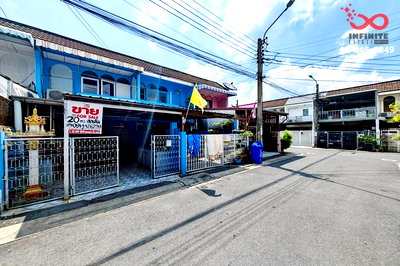 ทาวน์โฮม ยูเนี่ยน มอลล์ : ขายทาวน์เฮาส์ 2 ชั้น 20 ตร.ว. ซอยพุ่มอุไร 3 ถนนสุทธิสาร - ลาดพร้าว 64 ใกล้ MRT สุทธิสาร