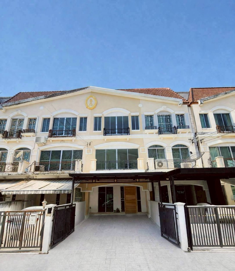 picture Baan Klang Muang The Royal Monaco for Sale  - 1/18