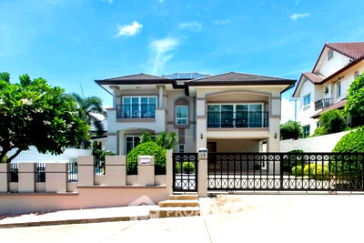 Houses for rent Chonburi : 4-BR House at Central Park Hillside close to East Pattaya (ID 2794867)
