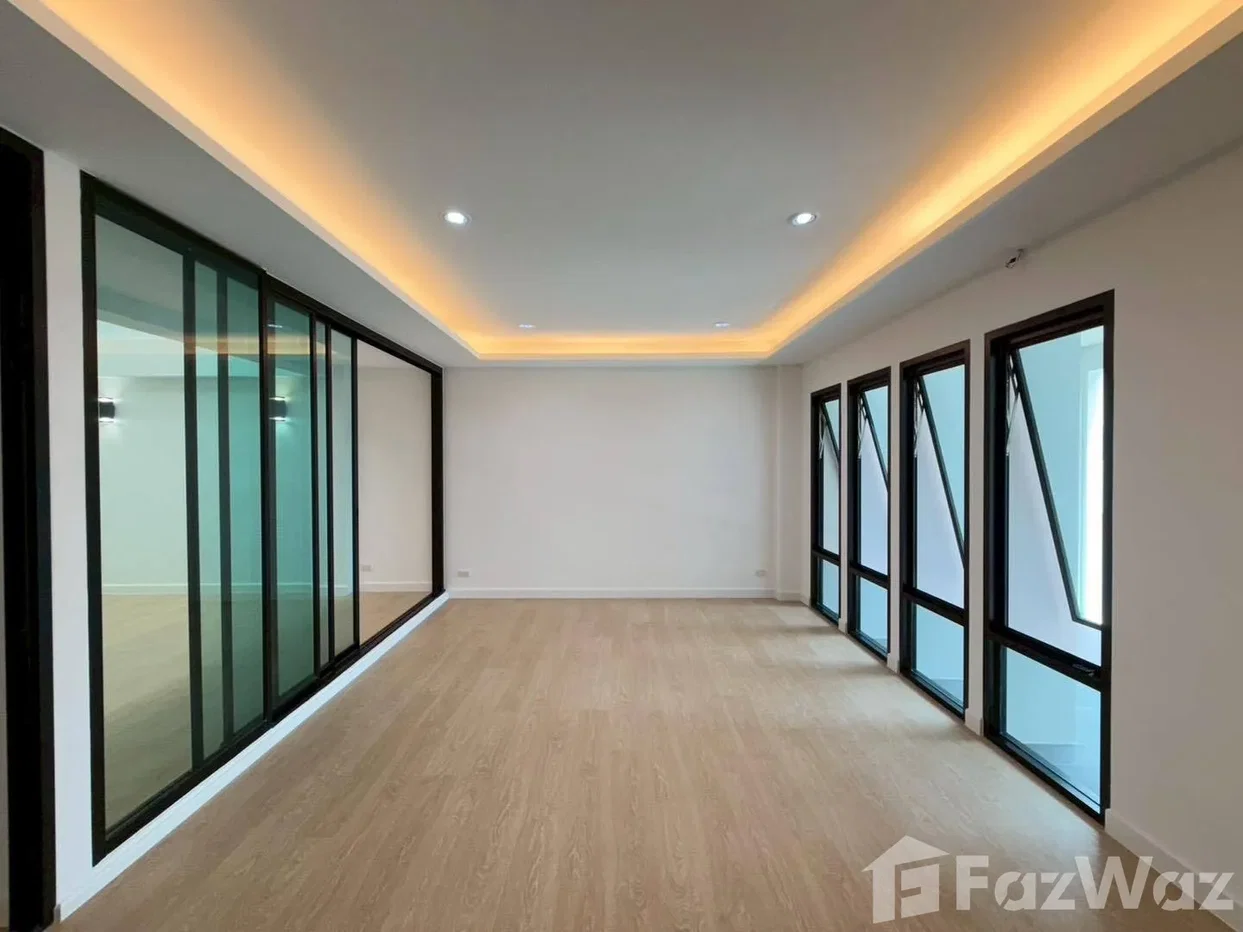 รูป ขาย บ้านเดี่ยว 4 ห้องนอน ใน บางจาก, กรุงเทพมหานคร 6172141 - รูปที่ 18/28