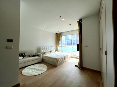 Condos for rent : P-120706 Stunning City View! The Address Chidlom 1 Bed Near Central Embassy 25,000 THB | Line Id: @easycondoplus | 099-229-6397
