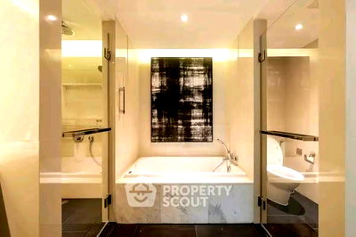 Condos for rent MRT Lumphini : 1-BR Condo at The Private Residence Rajdamri near BTS Ratchadamri (ID 2784207)