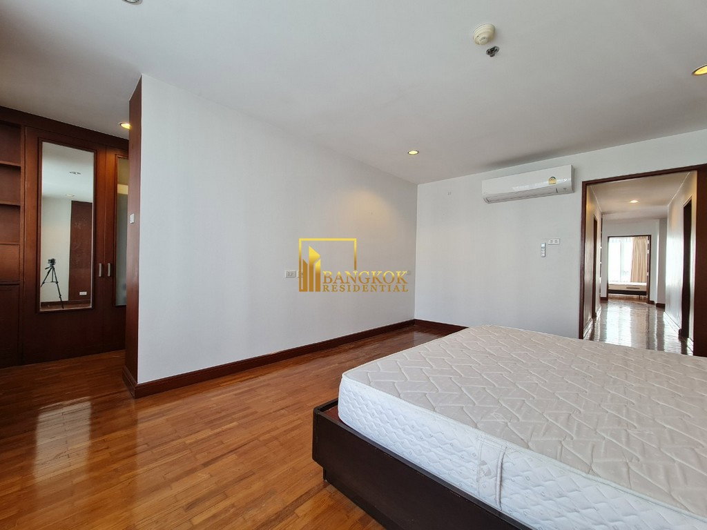 รูป Spacious 3 Bedroom Apartment Near Phrom Phong Shopping District - BR0680AP - รูปที่ 22/30