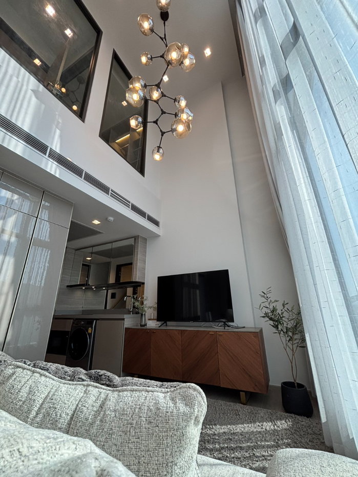 picture ✨🦄 Special Offer 🦄✨ The Crest Park Residences - 2/15