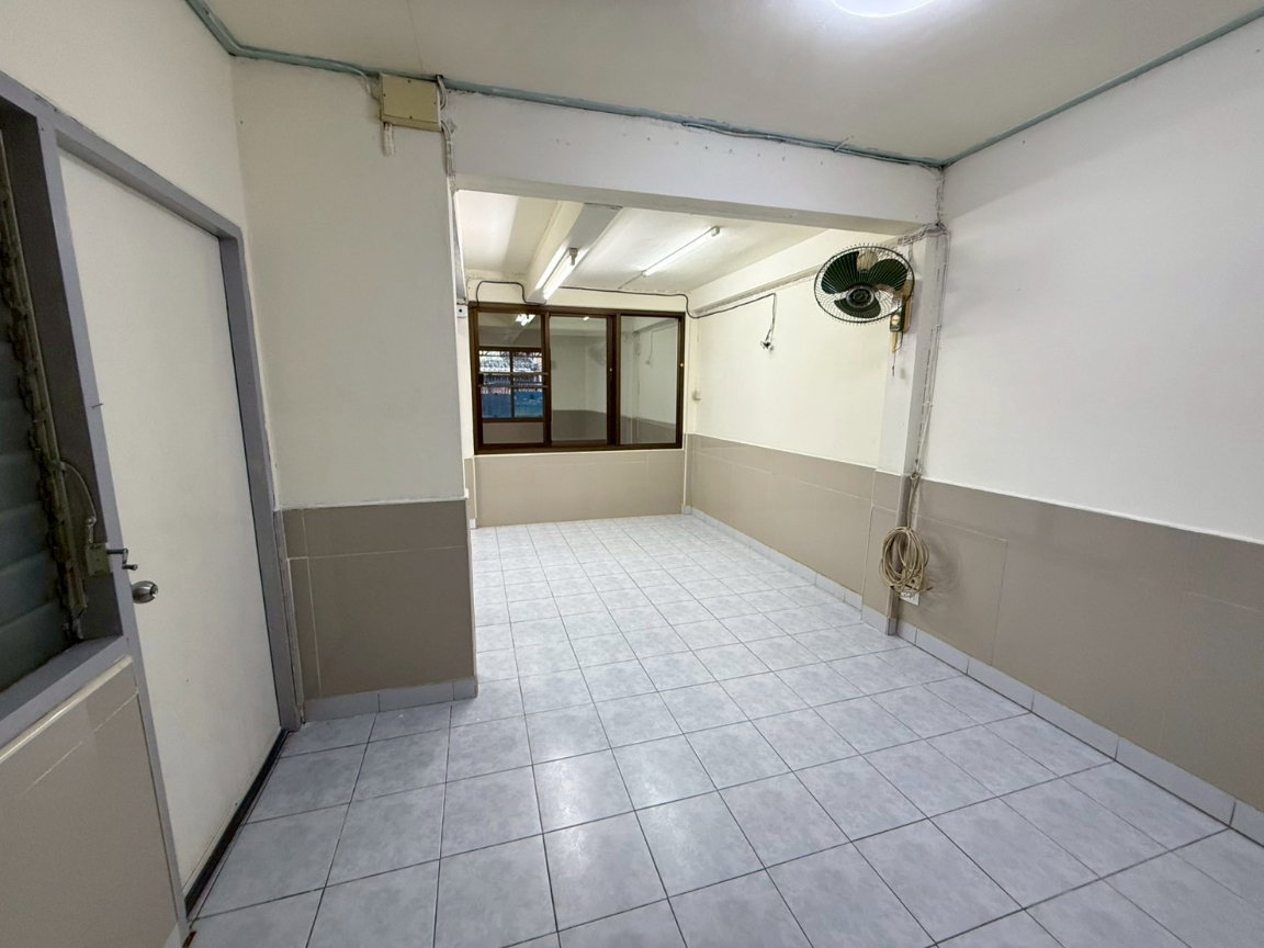 รูป HK0642♛ให้เช่า บ้านเดี่ยว 4 ห้องนอน⚝รัชดา-ห้วยขวาง♜ใกล้ MRTสุทธิสาร 700 เมตร∞099-5919653,065-9423251▚Line@sureresidence - รูปที่ 20/40