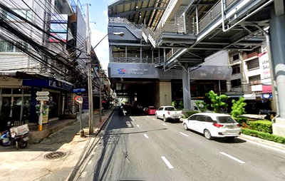 ที่ดิน คริสตัล ดีไซน์ เซ็นเตอร์ : ขายที่ดินพร้อมสิ่งปลูกสร้าง ลาดพร้าว 101 