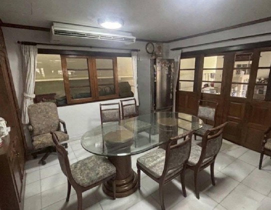 รูป ขายบ้านเดี่ยว 2 ชั้น หมู่บ้านผกามาศ ซอยปรีดีพนมยงค์ 14 สุขุมวิท 71 / ทำเลดีมาก / บ้านสวยมาก / หลังใหญ่ 67 ตารางวา / จอดรถ 2 คัน / ขายราคาพิเศษ - รูปที่ 14/15