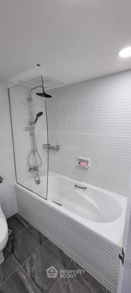 รูป คอนโด 1-ห้องนอน ที่ ออมนิ ทาวเวอร์ ใกล้ BTS นานา (ID 2793632) - รูปที่ 14/17